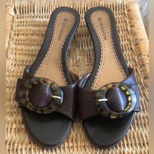 NATURALIZER LEATHER SLIP-ON SANDALS